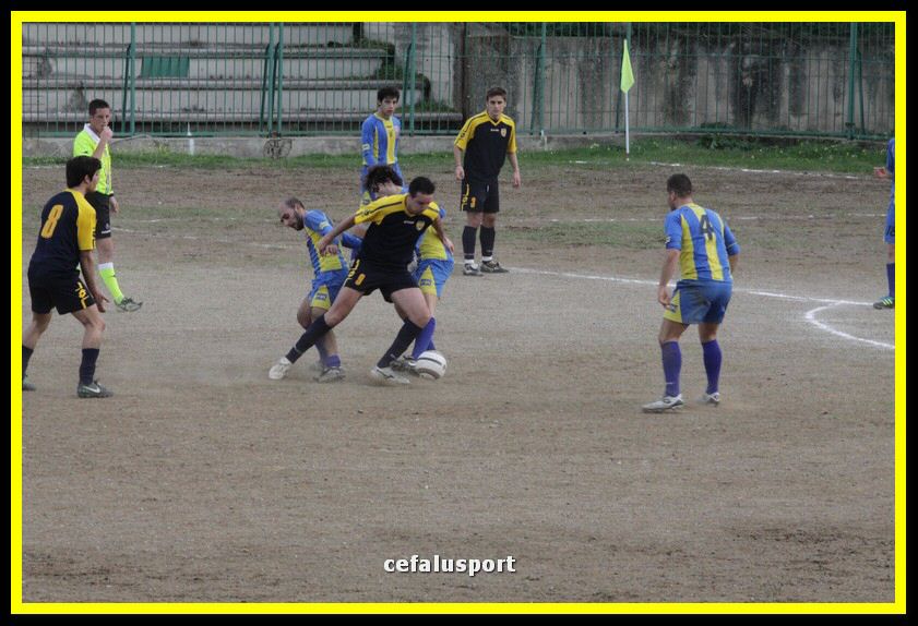 111210 Futura 134_tn.jpg